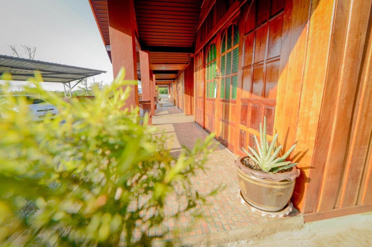 Mrk Resort & Massage Lop Buri Exteriér fotografie