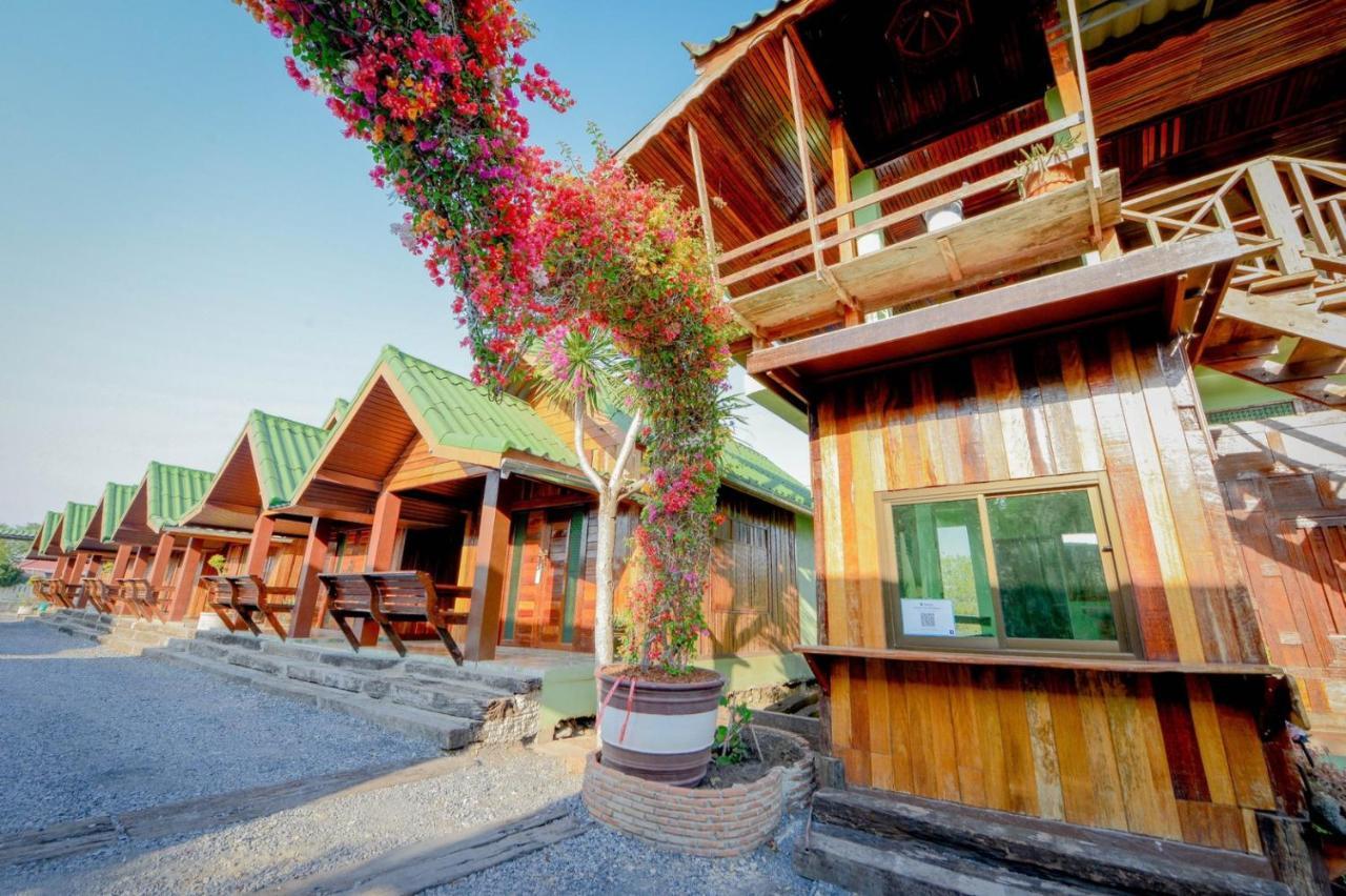 Mrk Resort & Massage Lop Buri Exteriér fotografie