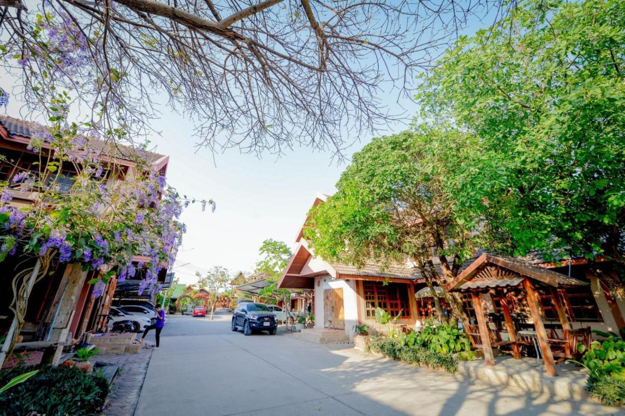 Mrk Resort & Massage Lop Buri Exteriér fotografie
