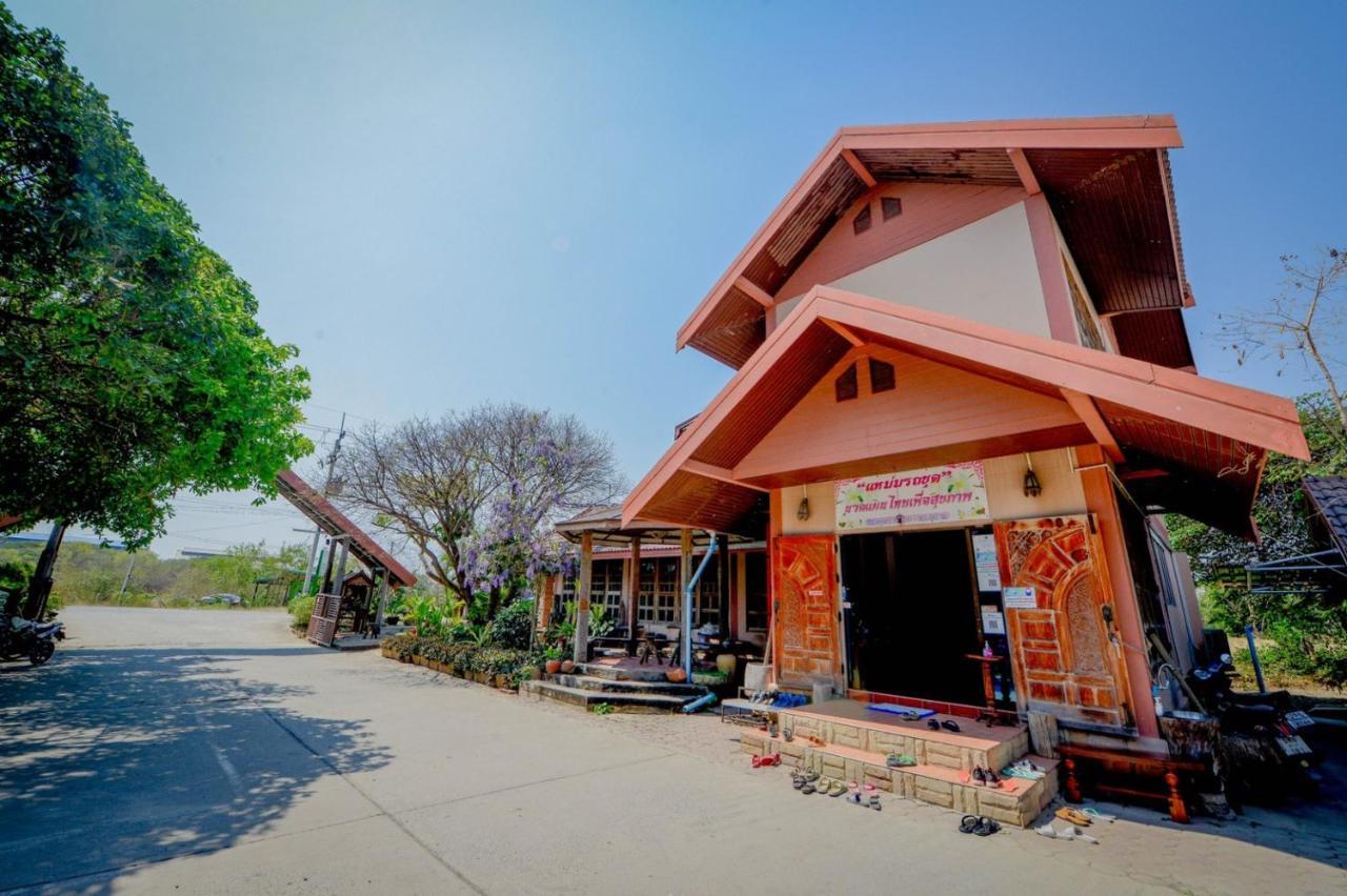 Mrk Resort & Massage Lop Buri Exteriér fotografie