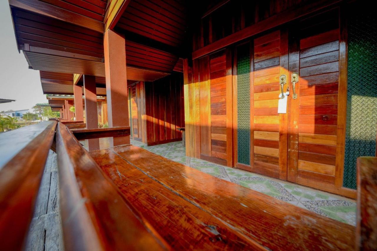 Mrk Resort & Massage Lop Buri Exteriér fotografie
